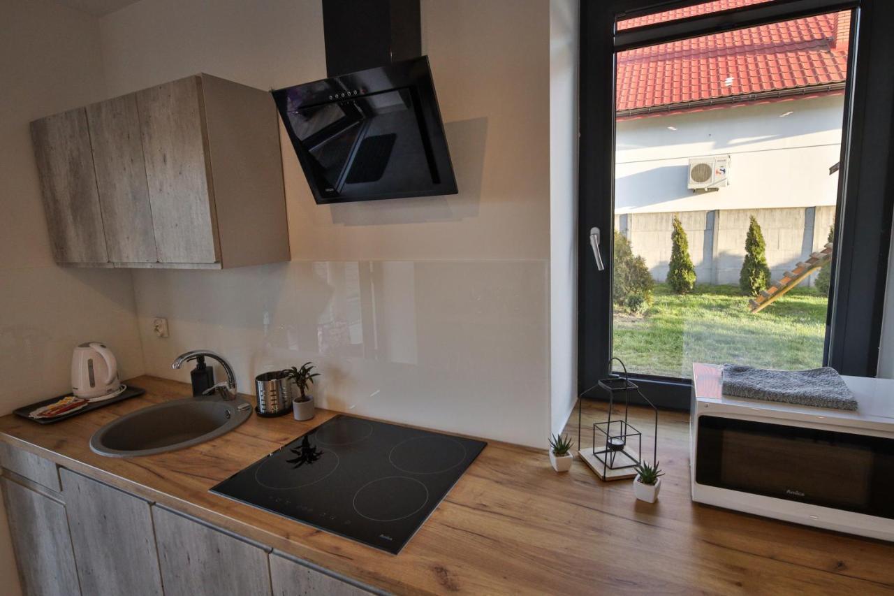 Apart-House Uniejów Exterior foto